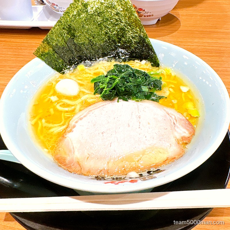 町田商店 成瀬店 豚骨醤油ラーメン