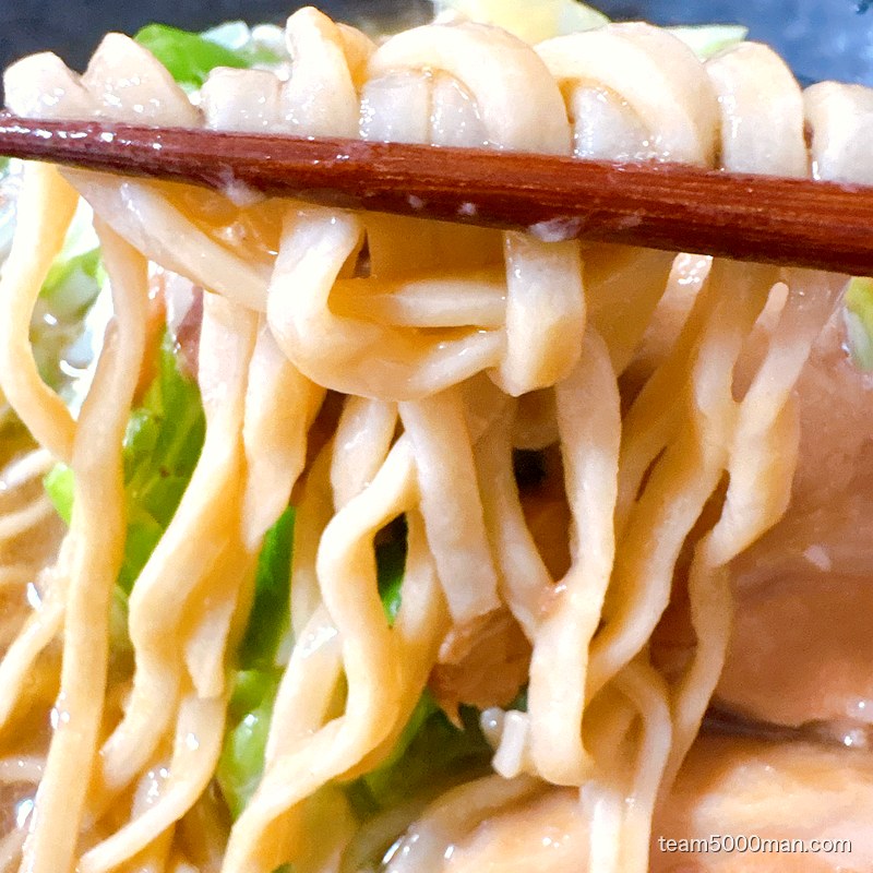 麺屋HERO 極太麺のリフトアップ
