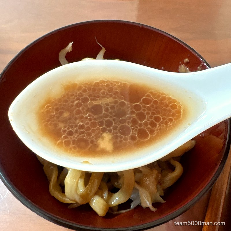 鬼トマとカレーラーメン スープ