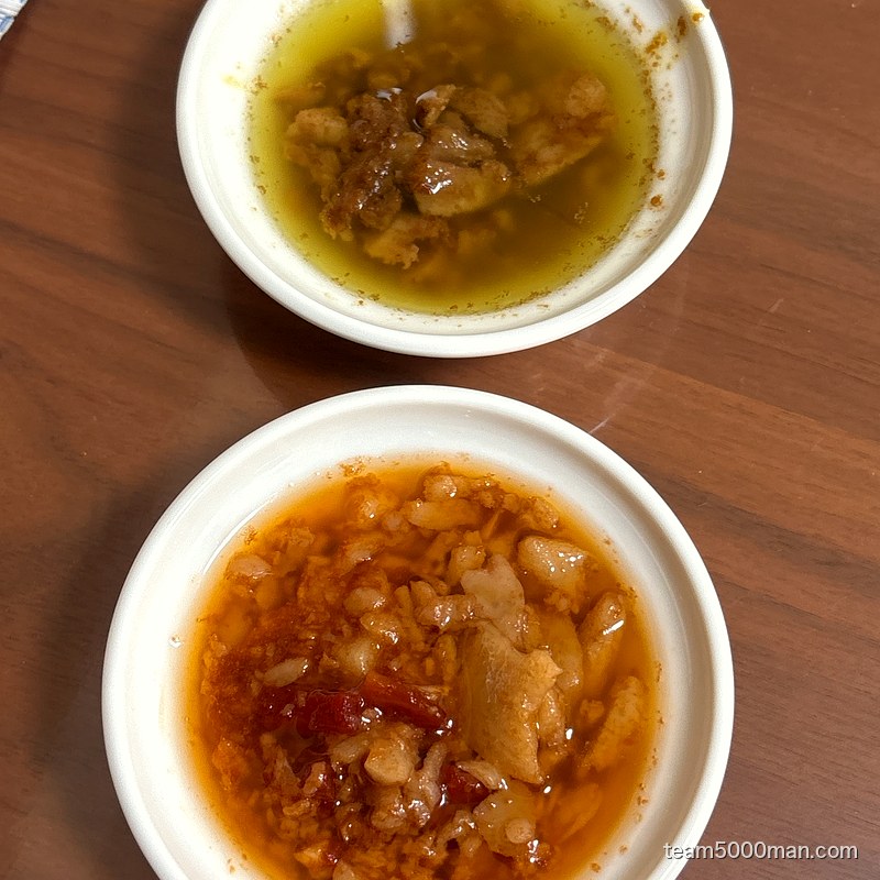 鬼トマとカレーラーメン トマト脂とカレー脂