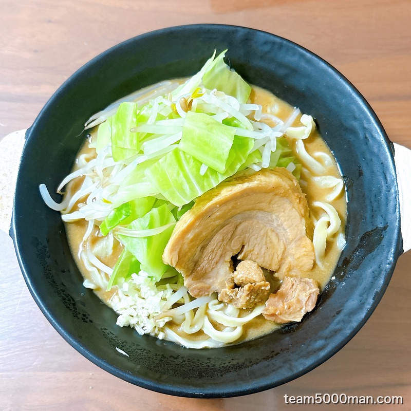 ちばから らーめん 完成丼の俯瞰