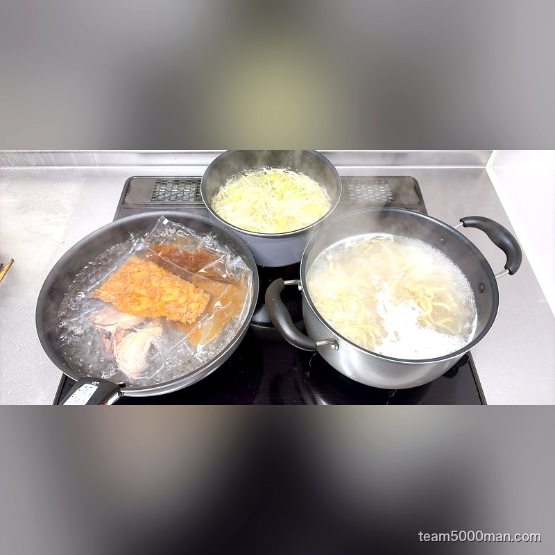 麺屋長次郎 調理中