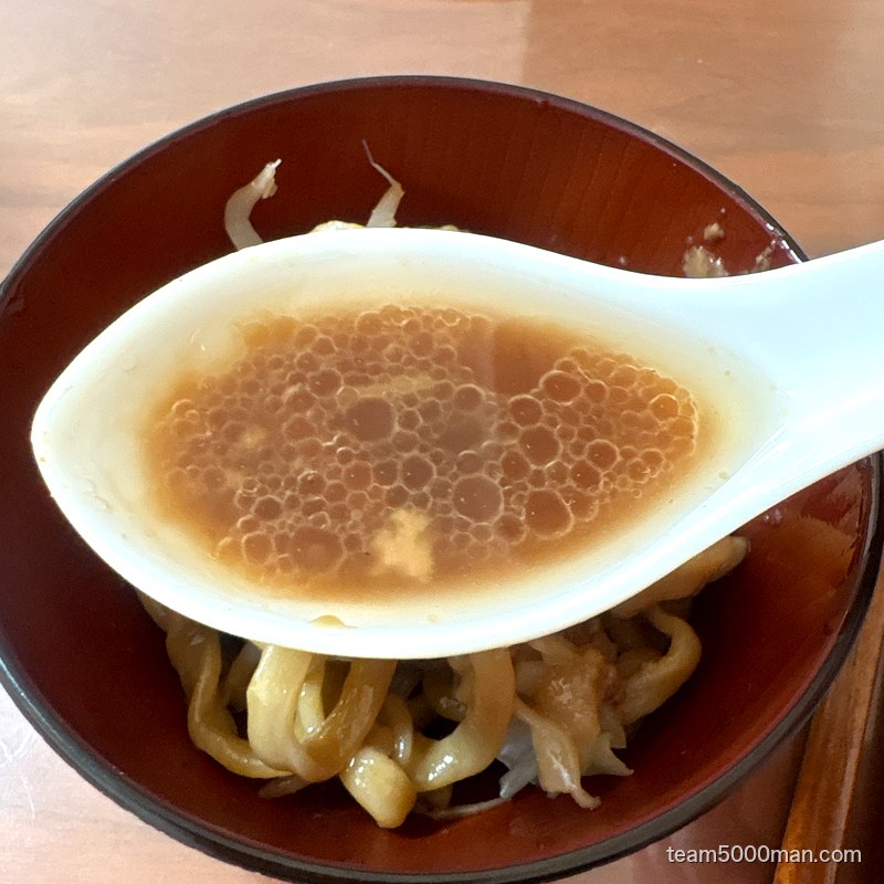 鬼トマとカレーラーメン スープ