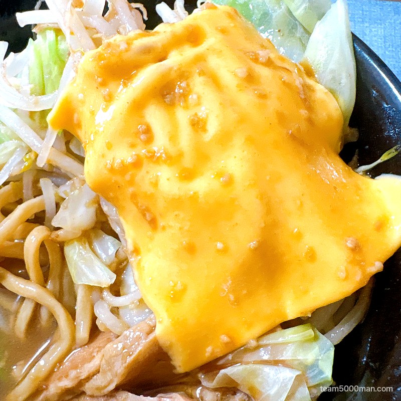 らーめん バリ男 スープをかけてとろけたチーズ