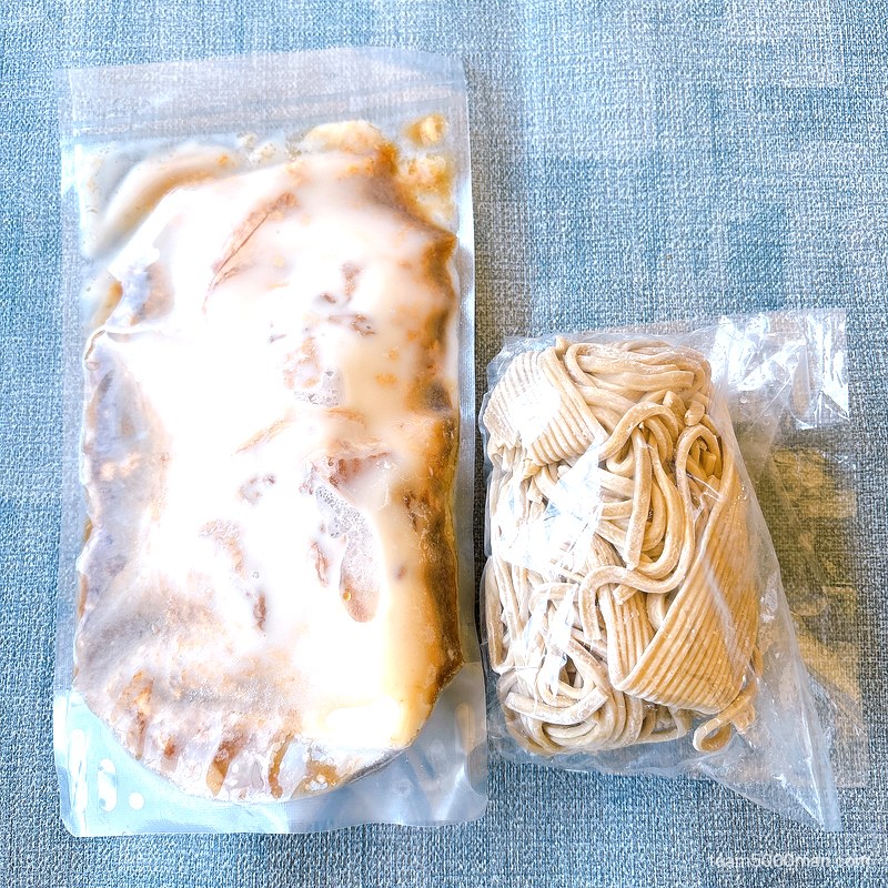 麺でる ラーメン セット内容 具入りスープと麺の2袋